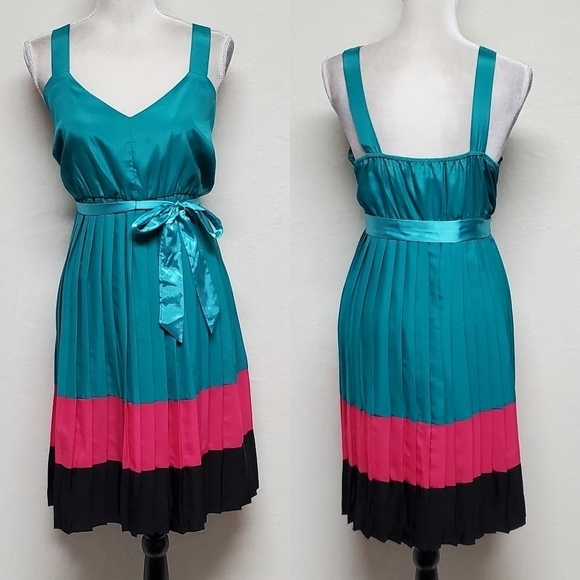 Motherhood Maternity Dresses & Skirts - Motherhood Maternity Turquoise Black Pink Colorblock Pleated V-neck Mini Dress